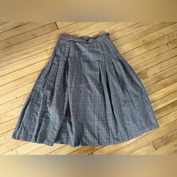 Pendleton Dresses & Skirts - Vintage Pendleton‎ plaid wool midi pleated skirt